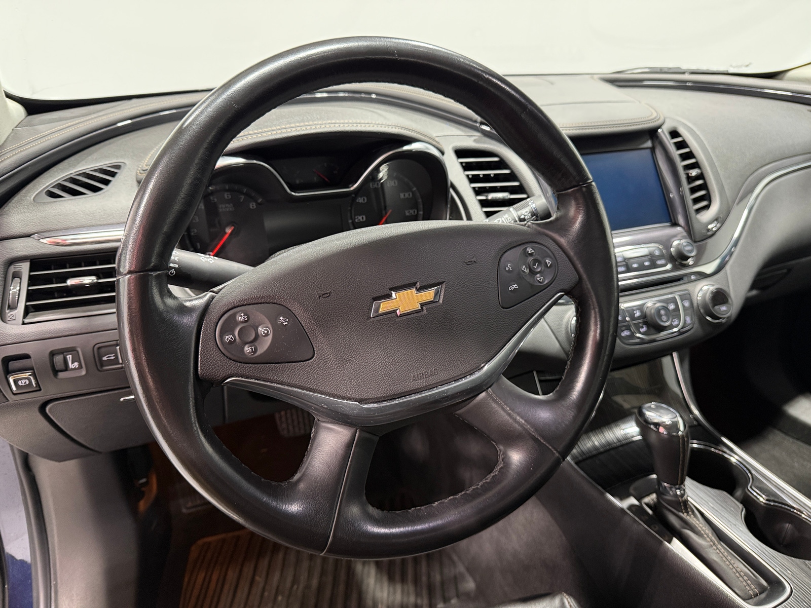 Thumbnail: 2017 Chevrolet Impala - 4