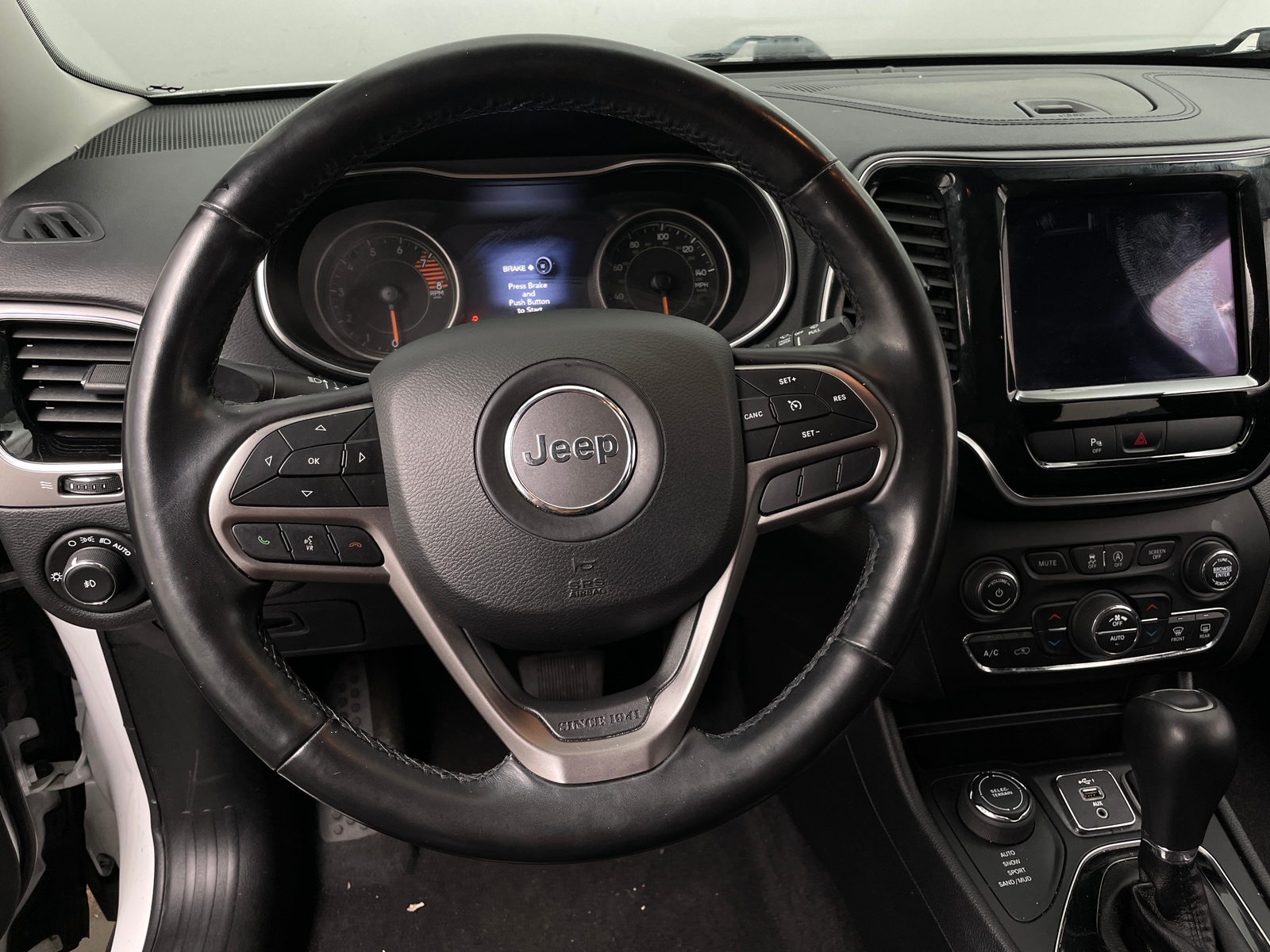 Thumbnail: 2020 Jeep Cherokee - 4
