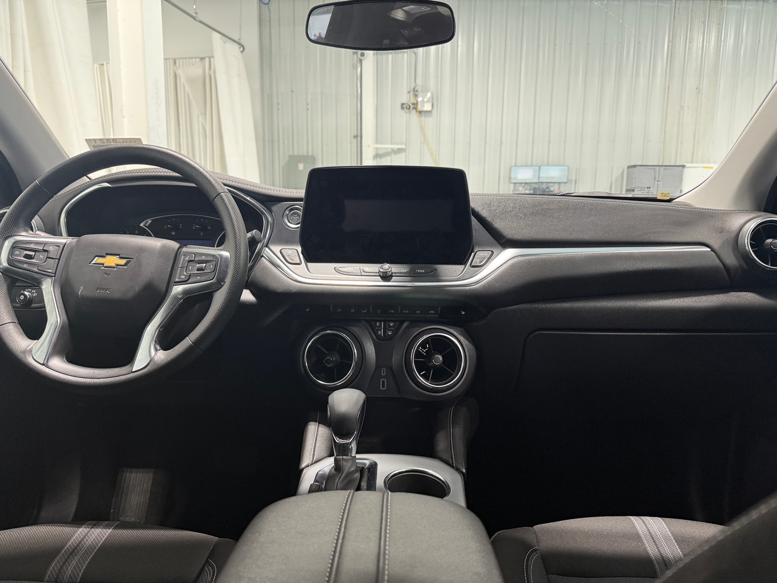 Thumbnail: 2025 Chevrolet Blazer - 3