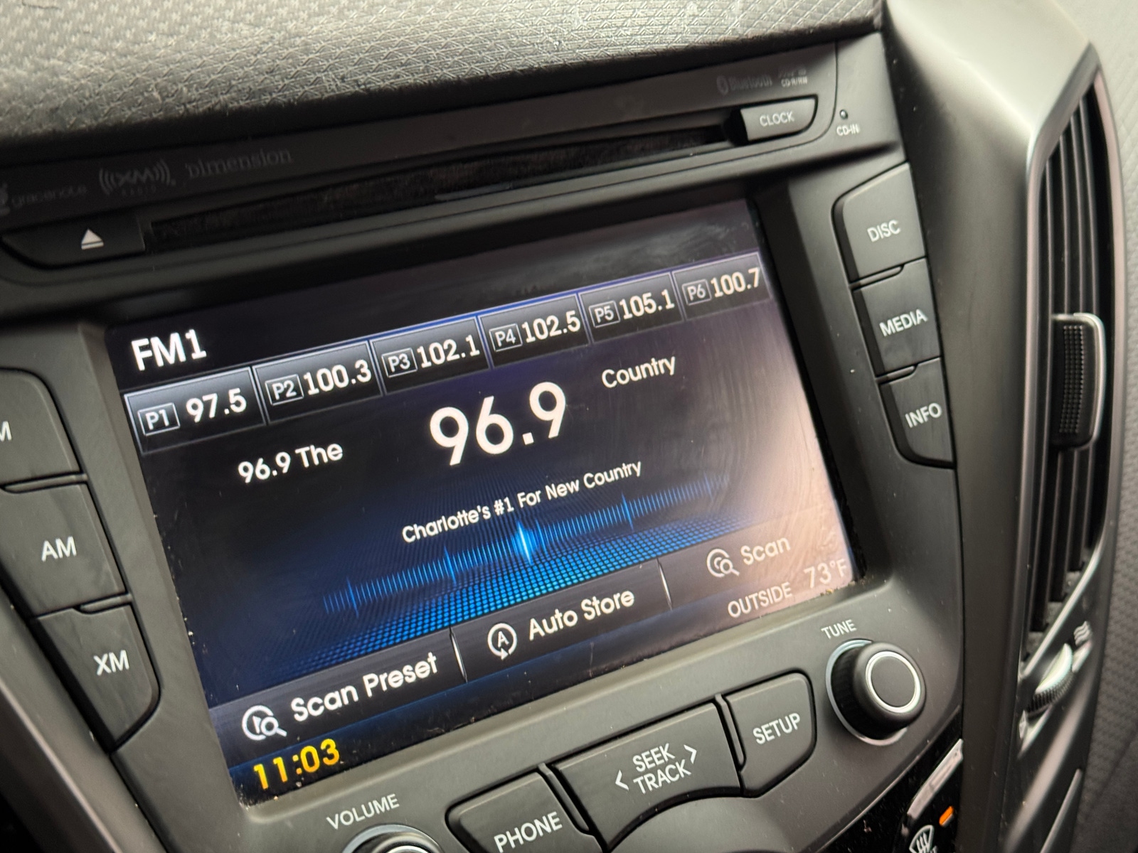 Thumbnail: 2016 Hyundai Veloster - 3
