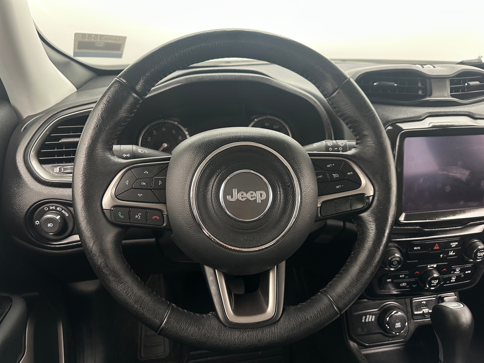 Thumbnail: 2022 Jeep Renegade - 5