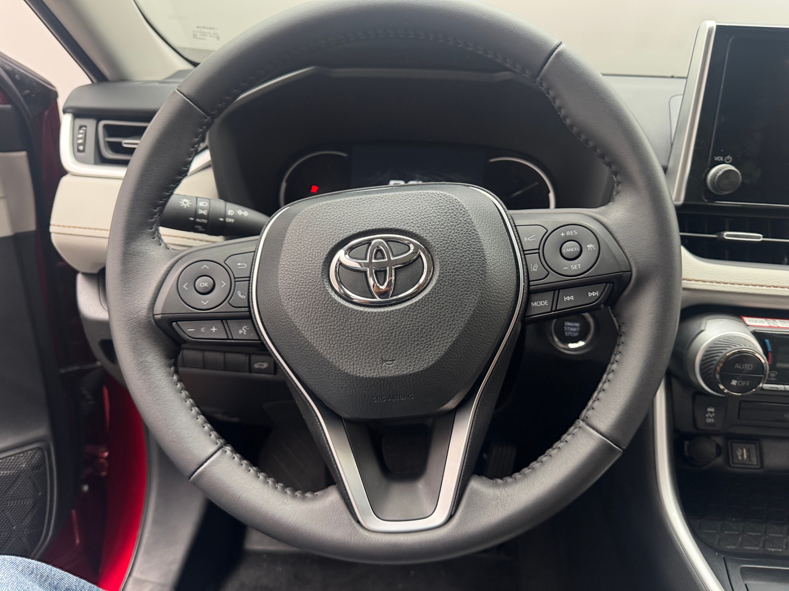Thumbnail: 2025 Toyota RAV4 - 4