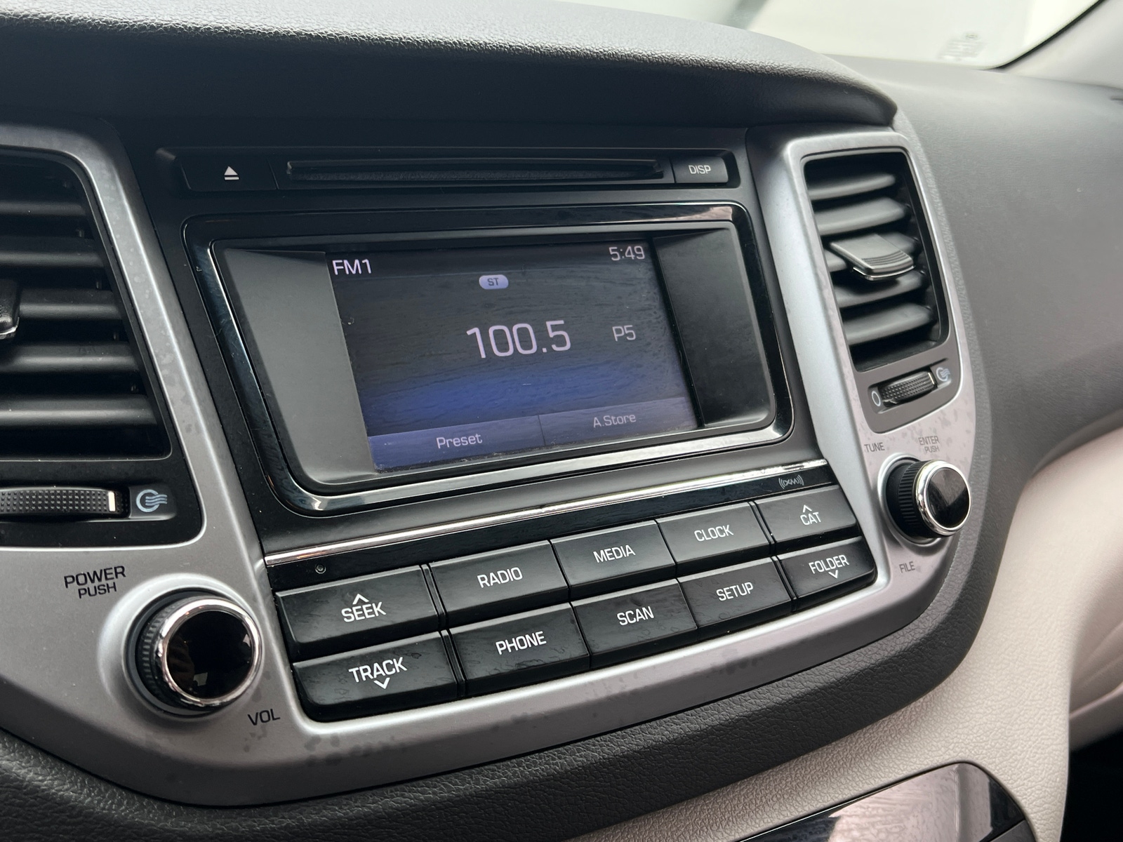 Thumbnail: 2016 Hyundai Tucson - 4