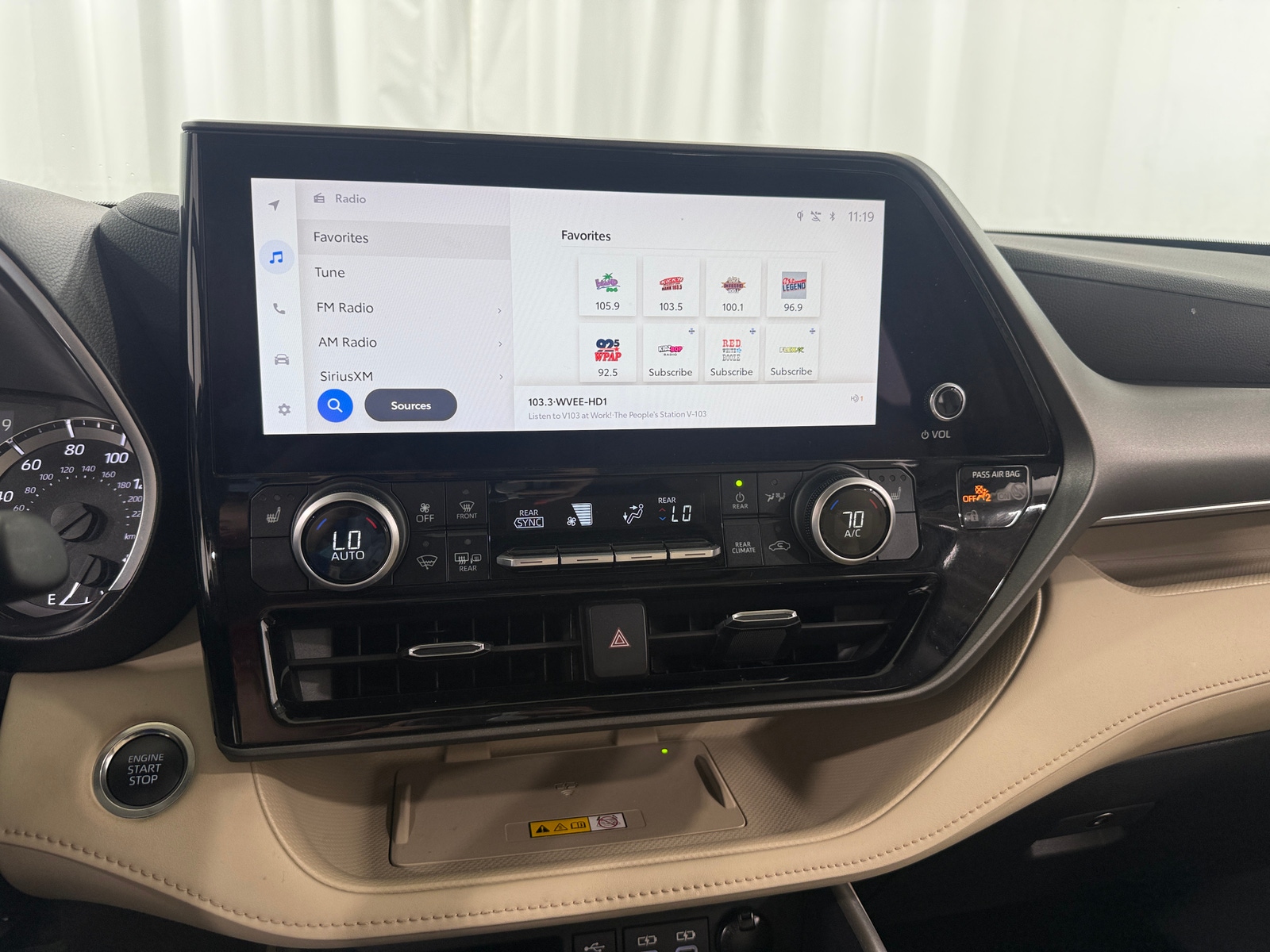 Thumbnail: 2024 Toyota Highlander - 3
