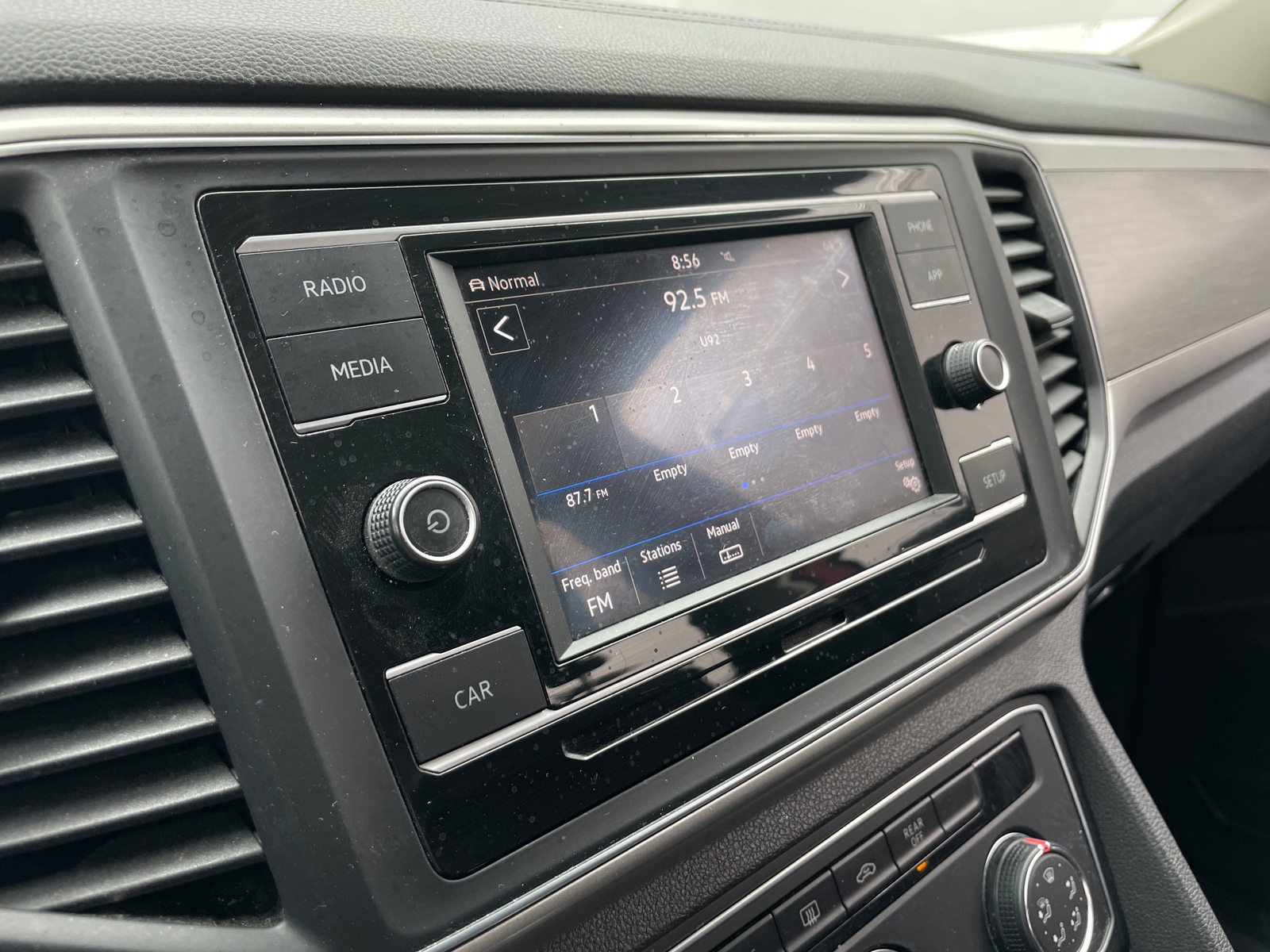 Thumbnail: 2018 Volkswagen Atlas - 4