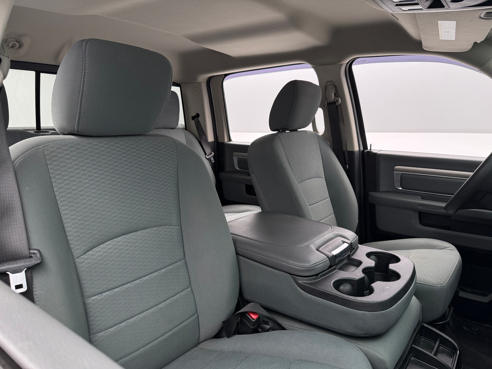 Thumbnail: 2020 RAM 1500 Classic - 2