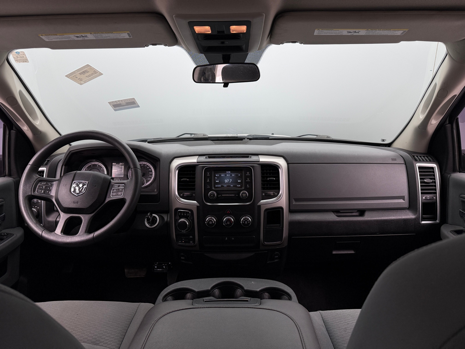 Thumbnail: 2020 RAM 1500 Classic - 3