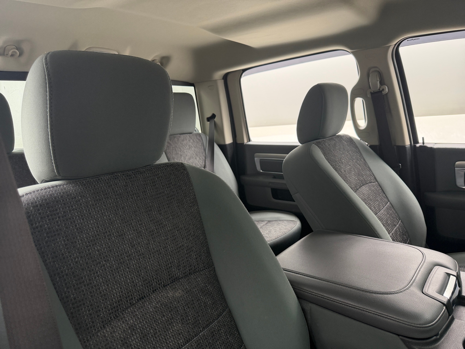 Thumbnail: 2020 RAM 1500 Classic - 2