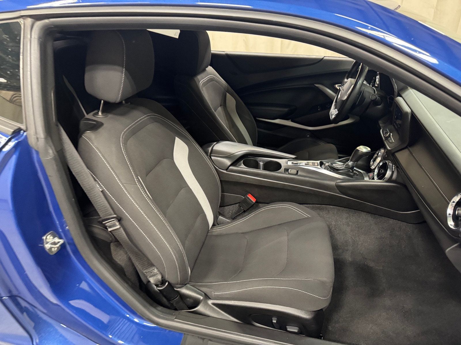 Thumbnail: 2021 Chevrolet Camaro - 2