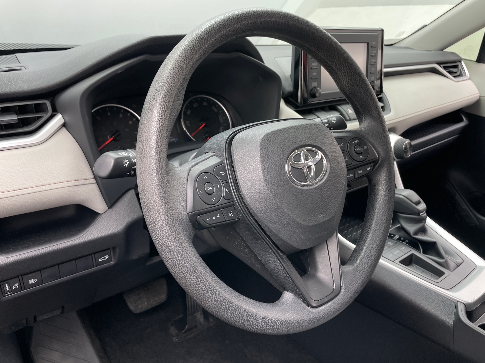 Thumbnail: 2019 Toyota RAV4 - 5