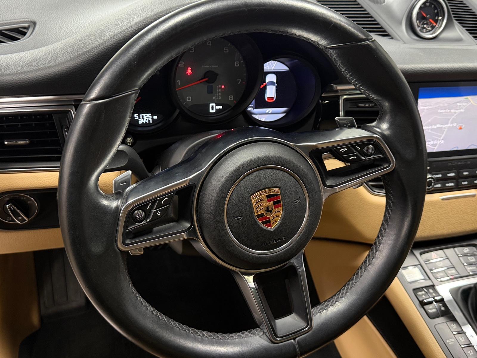 Thumbnail: 2017 Porsche Macan - 4