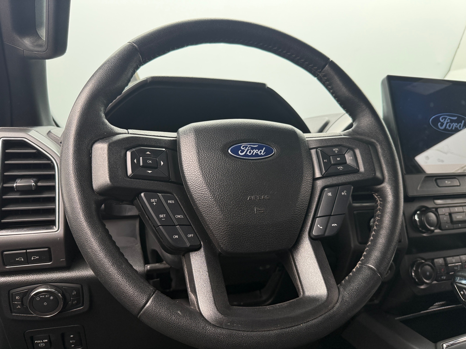 Thumbnail: 2020 Ford Econoline - 5