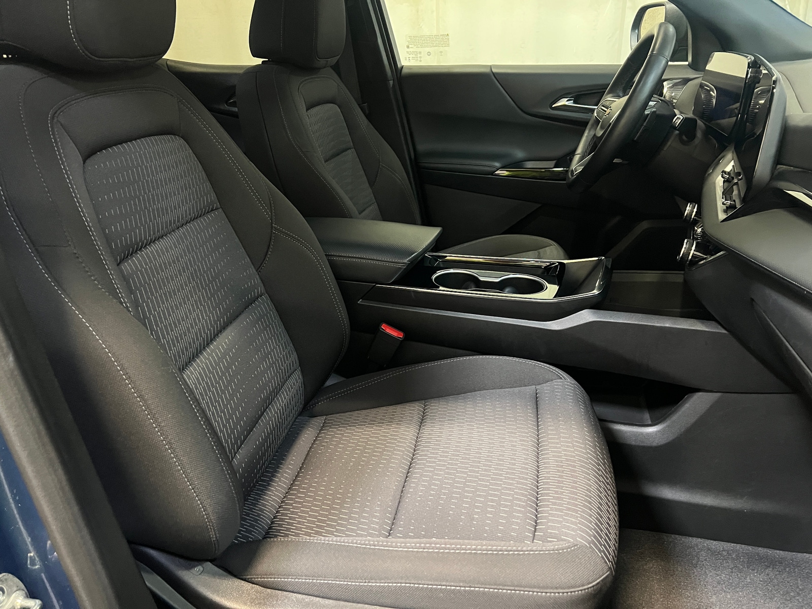 Thumbnail: 2025 Chevrolet Equinox - 2
