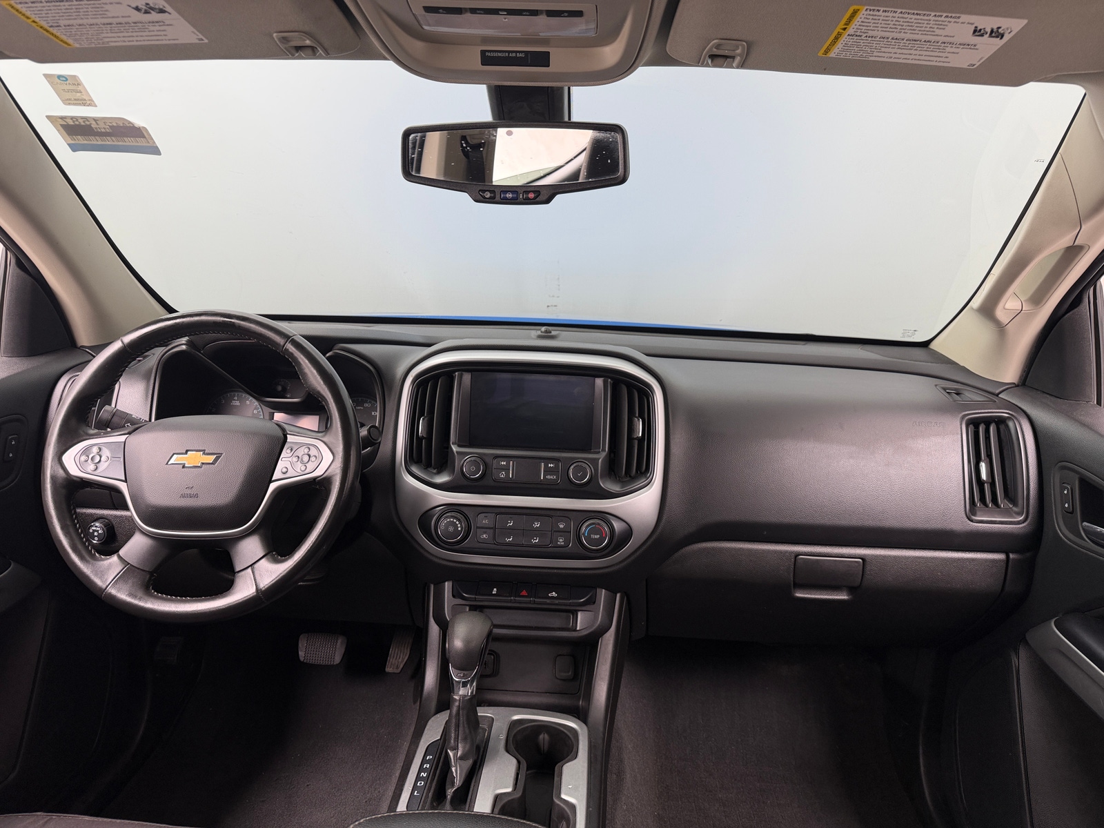 Thumbnail: 2022 Chevrolet Colorado - 3