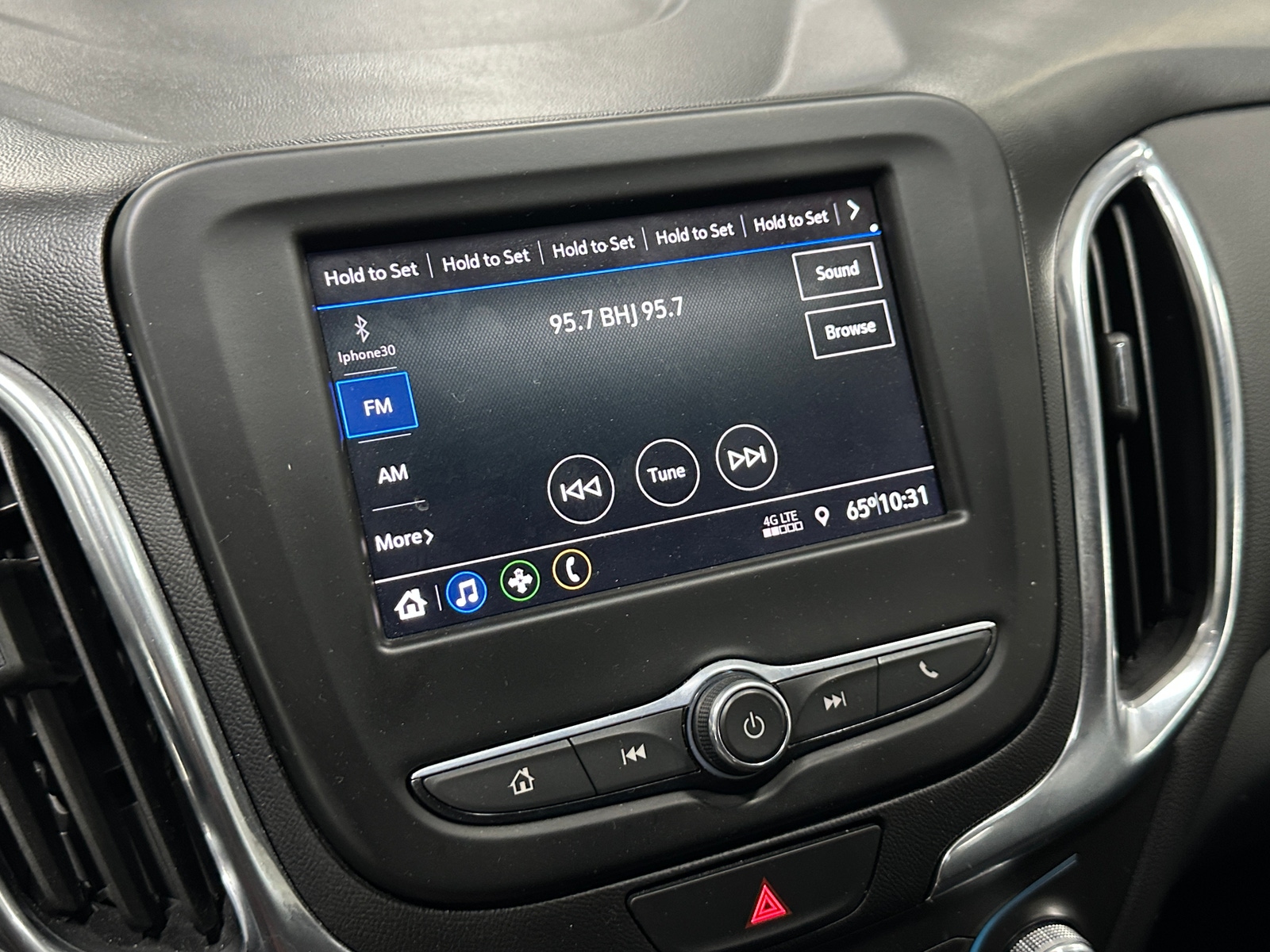 Thumbnail: 2021 Chevrolet Equinox - 4