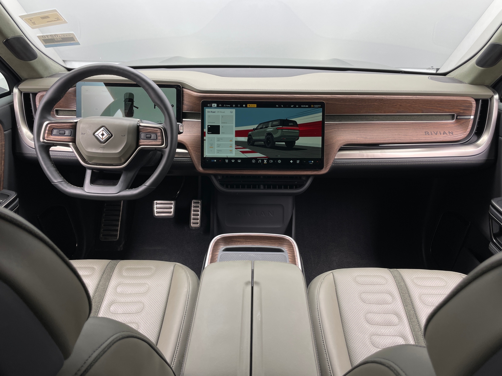 Thumbnail: 2023 Rivian R1S - 2