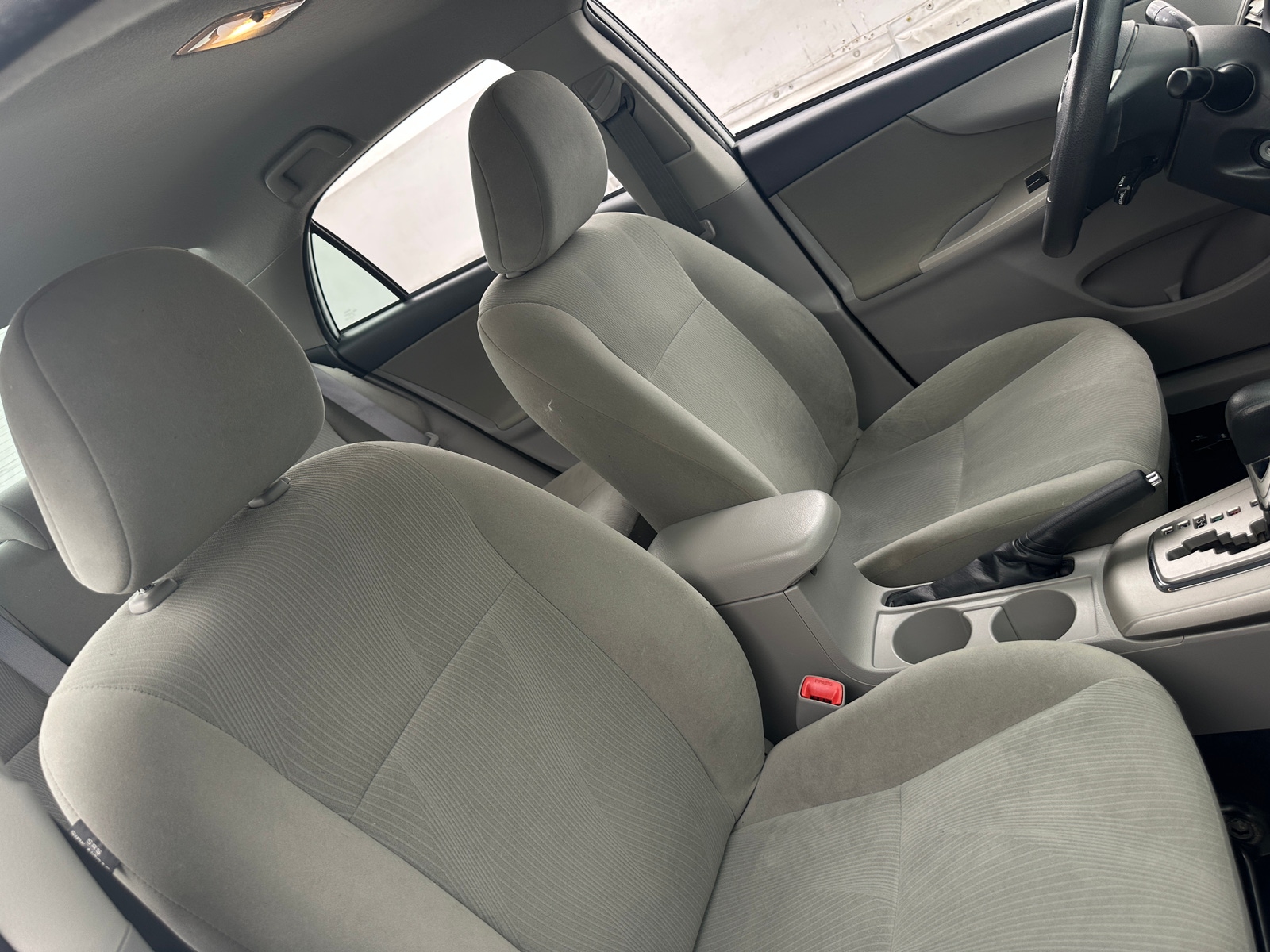 Thumbnail: 2011 Toyota Corolla - 2
