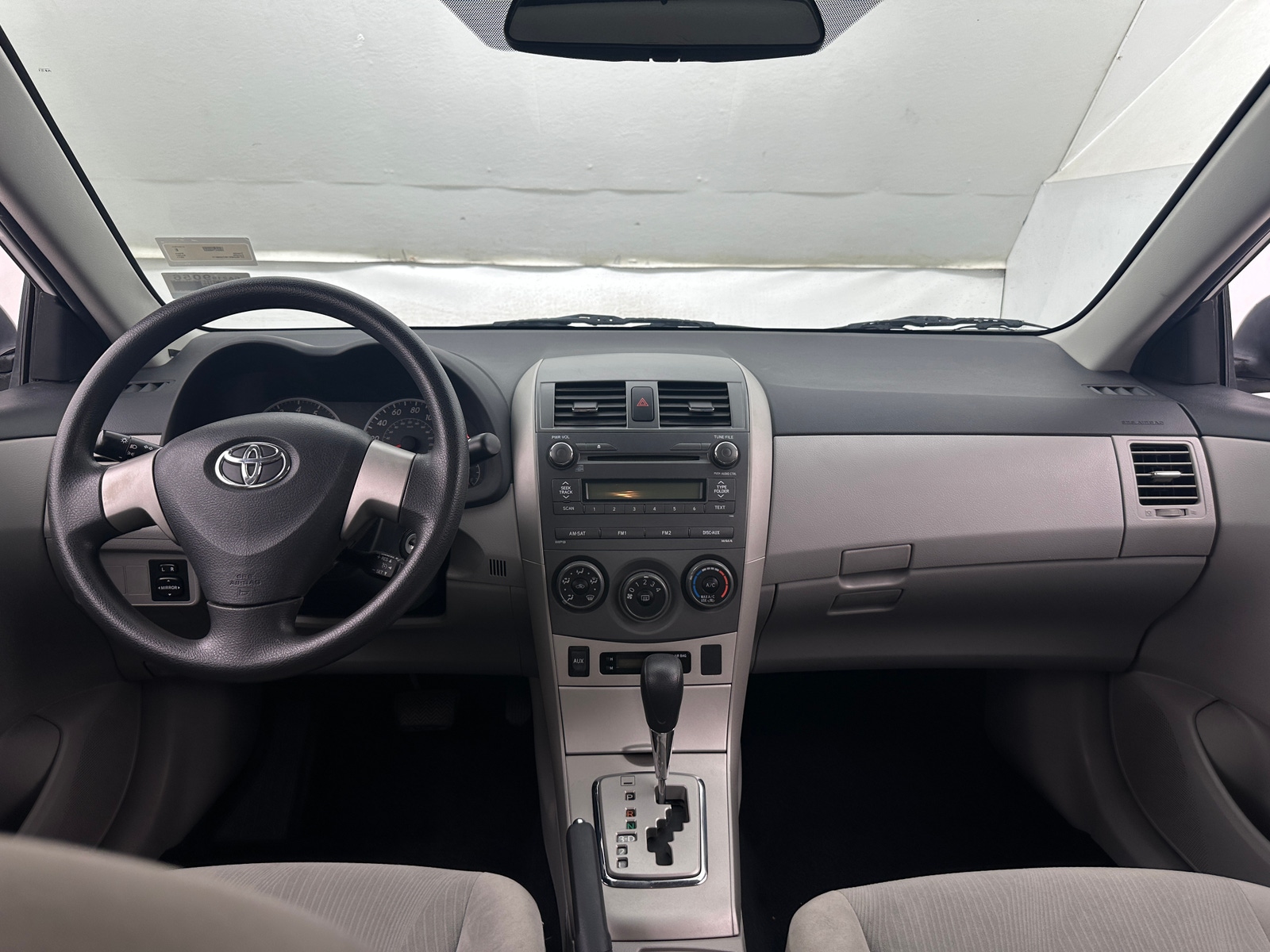 Thumbnail: 2011 Toyota Corolla - 3