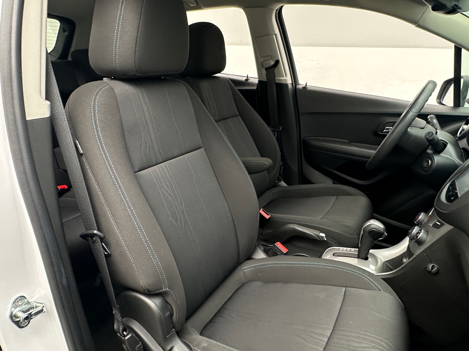 Thumbnail: 2016 Chevrolet Trax - 2
