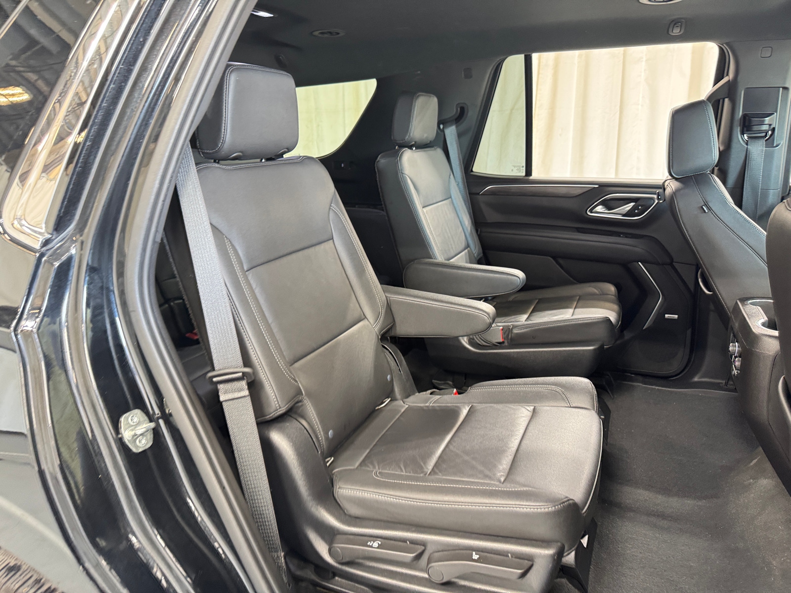 Thumbnail: 2021 Chevrolet Tahoe - 5