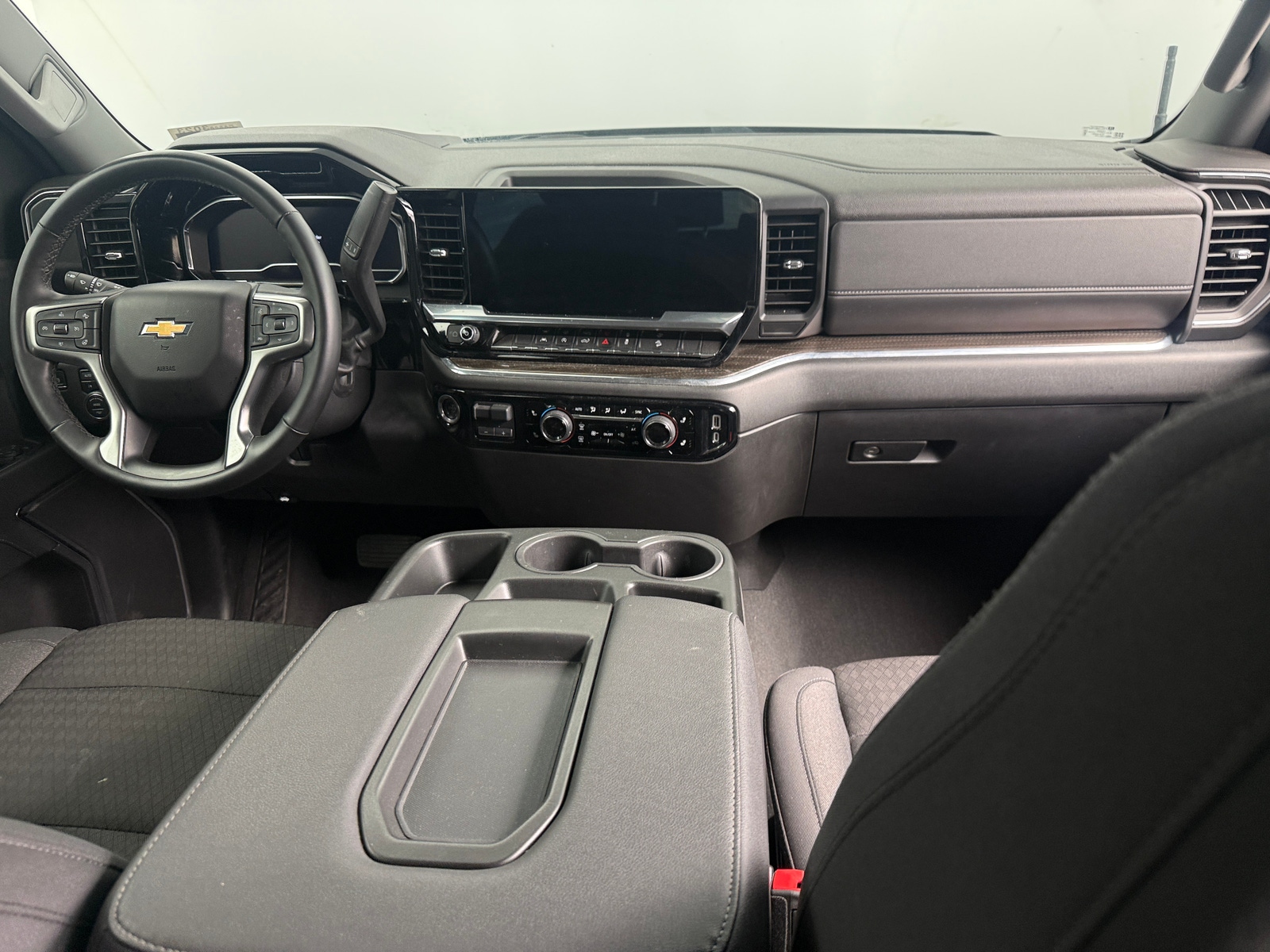 Thumbnail: 2024 Chevrolet Silverado 1500 - 3