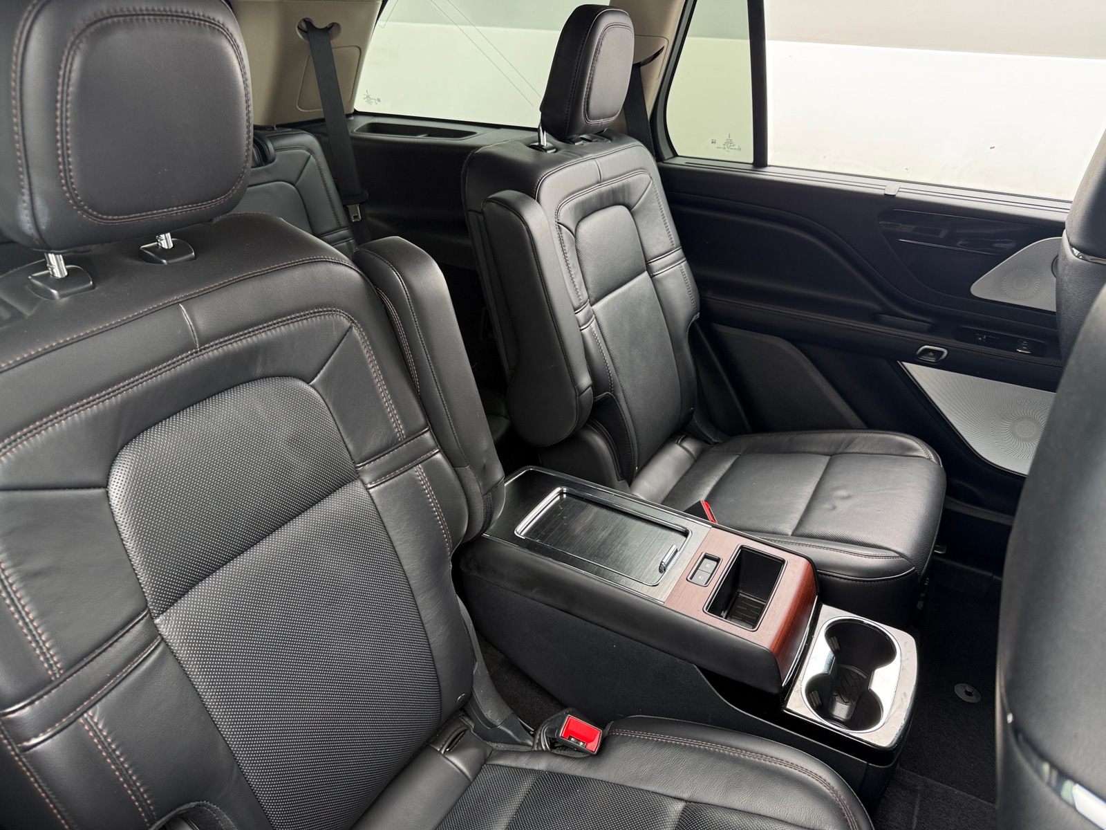 Thumbnail: 2021 Lincoln Aviator - 5