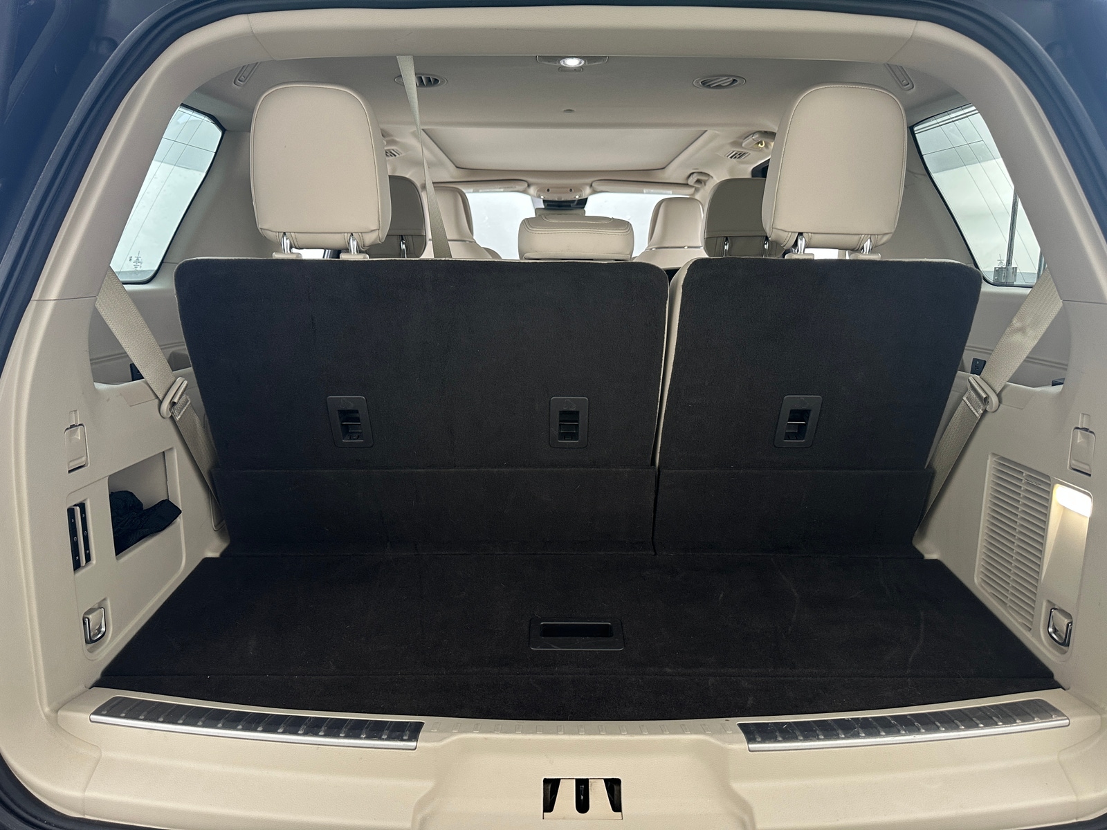 Thumbnail: 2020 Lincoln Navigator - 6