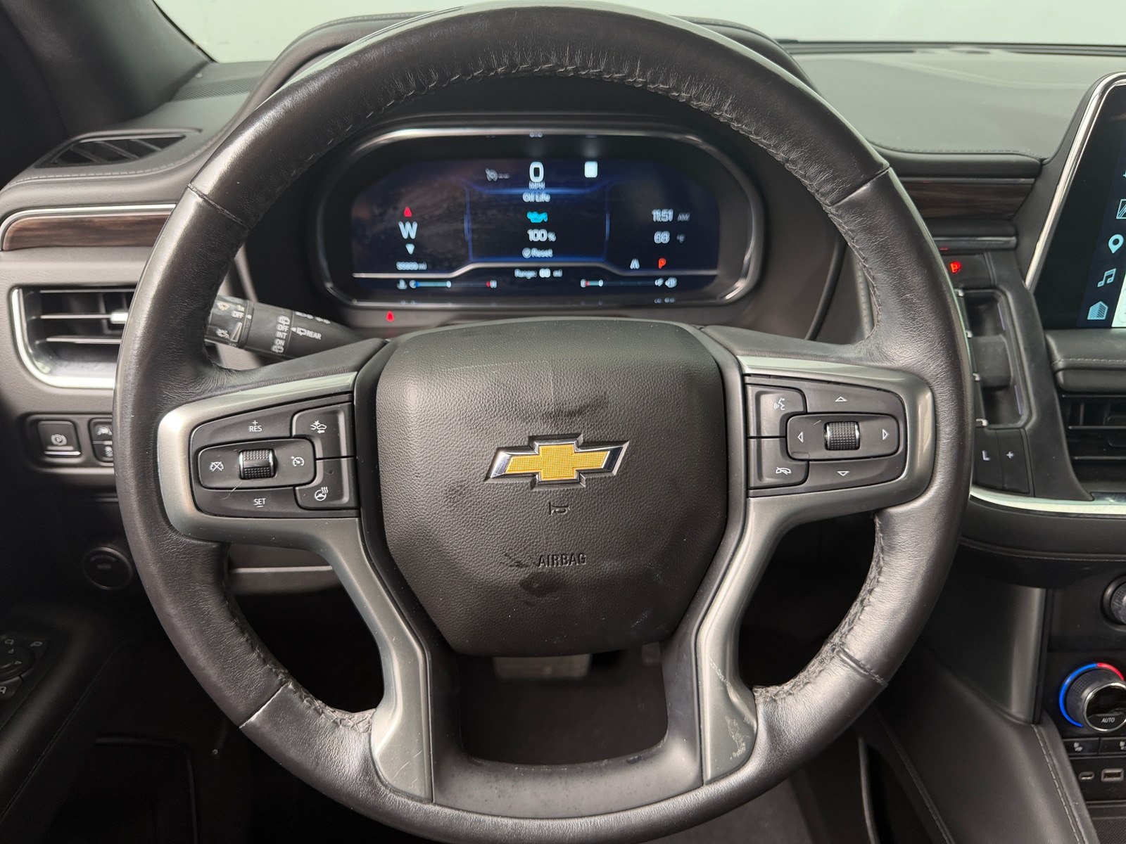 Thumbnail: 2022 Chevrolet Tahoe - 4