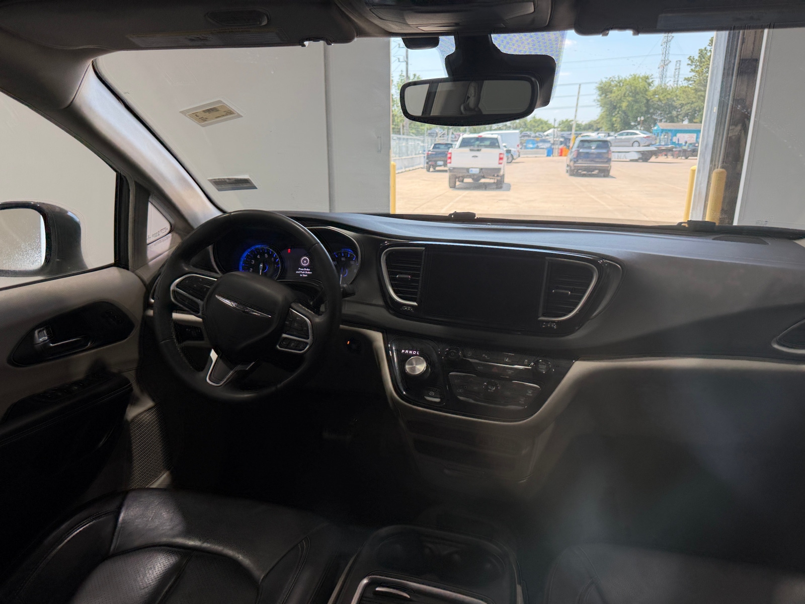 Thumbnail: 2022 Chrysler Pacifica - 2