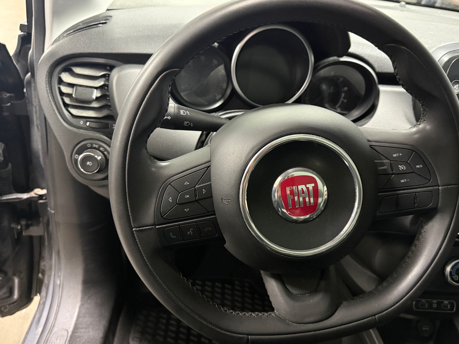 Thumbnail: 2018 Fiat 500X - 5