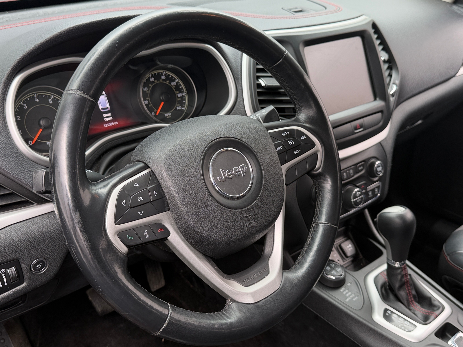 Thumbnail: 2015 Jeep Cherokee - 5