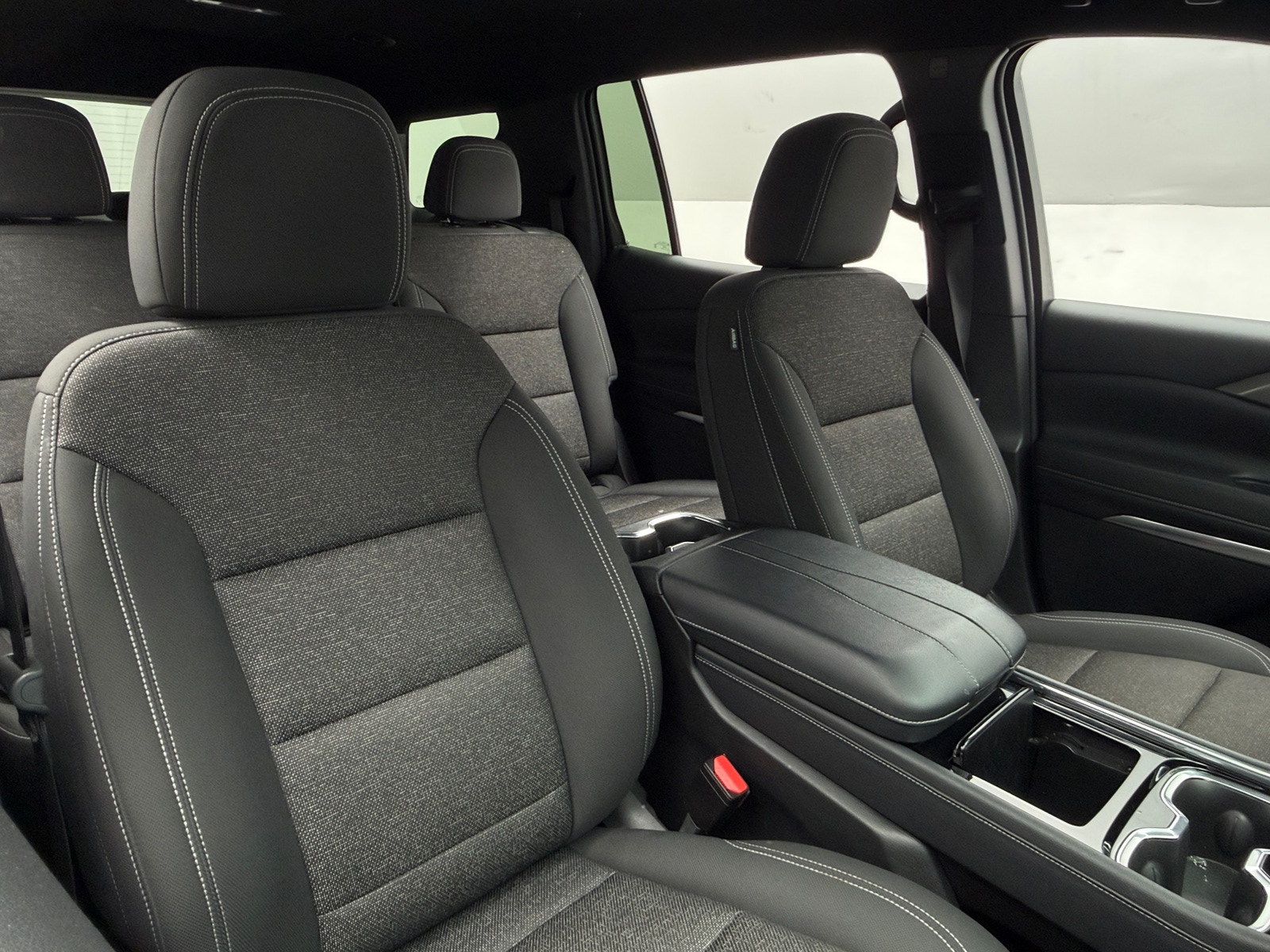 Thumbnail: 2024 Chevrolet Traverse - 2