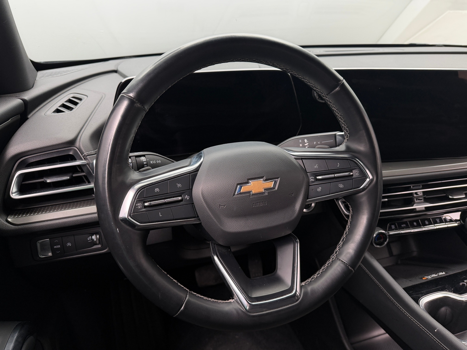 Thumbnail: 2024 Chevrolet Traverse - 5