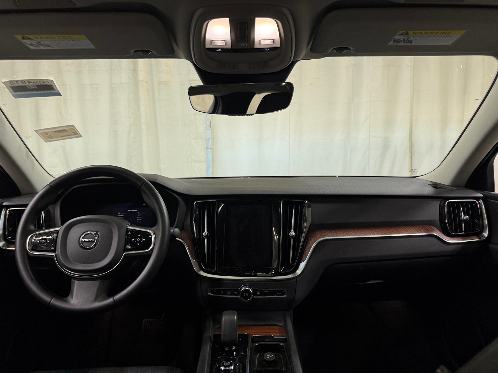 Thumbnail: 2024 Volvo S60 - 2