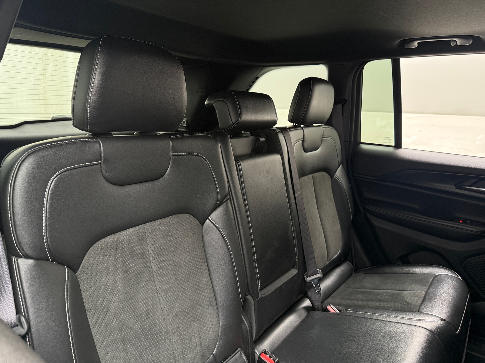 Thumbnail: 2023 Jeep Grand Cherokee - 5