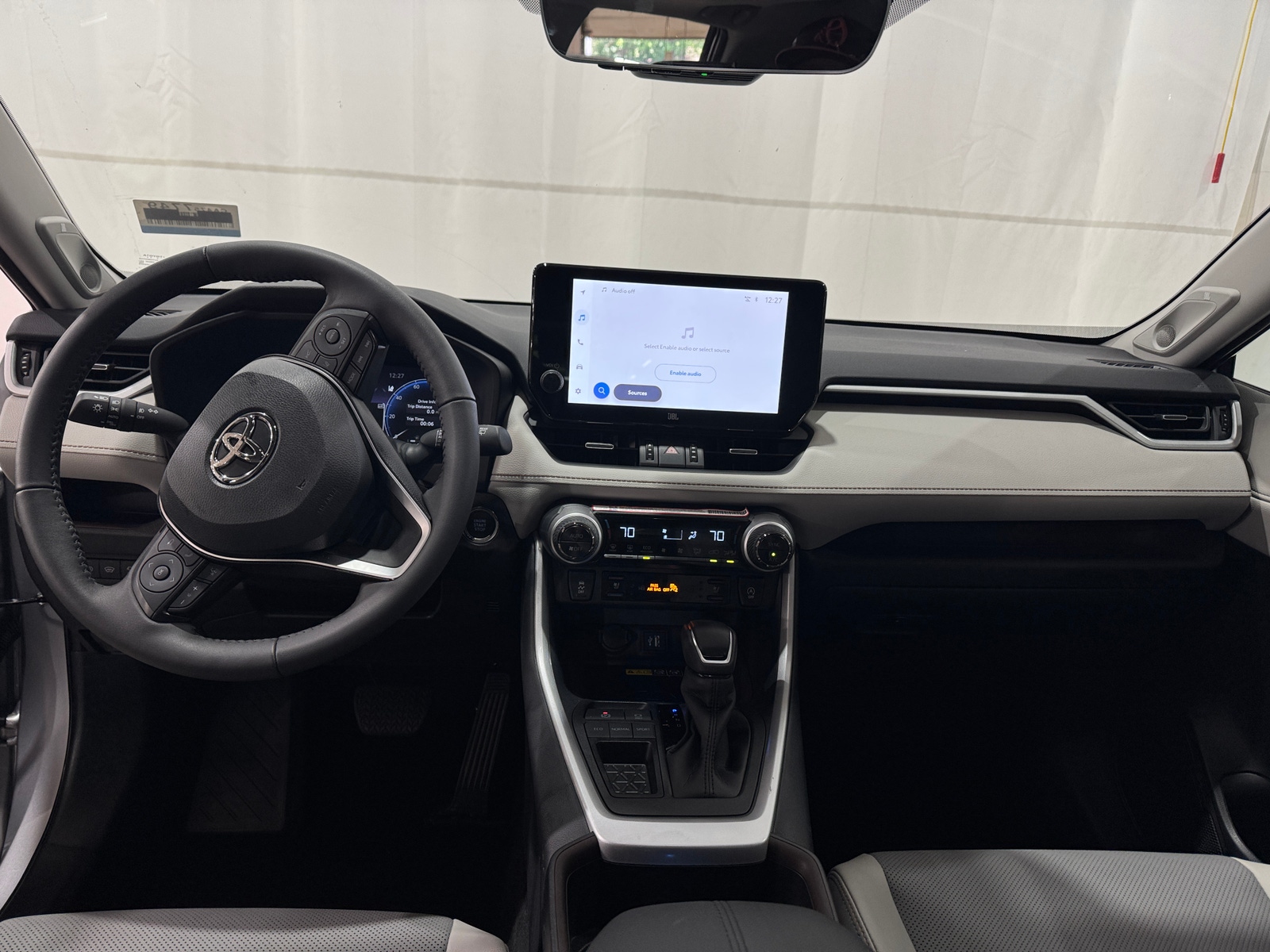 Thumbnail: 2025 Toyota RAV4 - 2