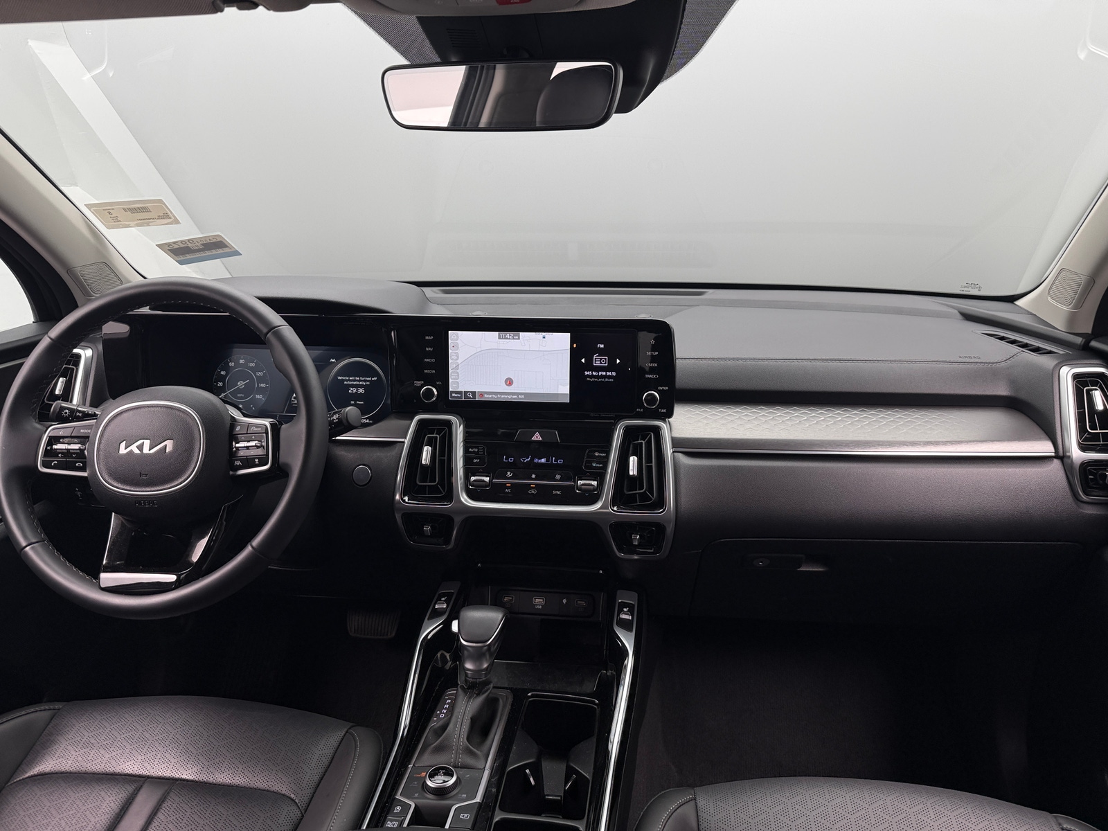 Thumbnail: 2023 Kia Sorento - 3