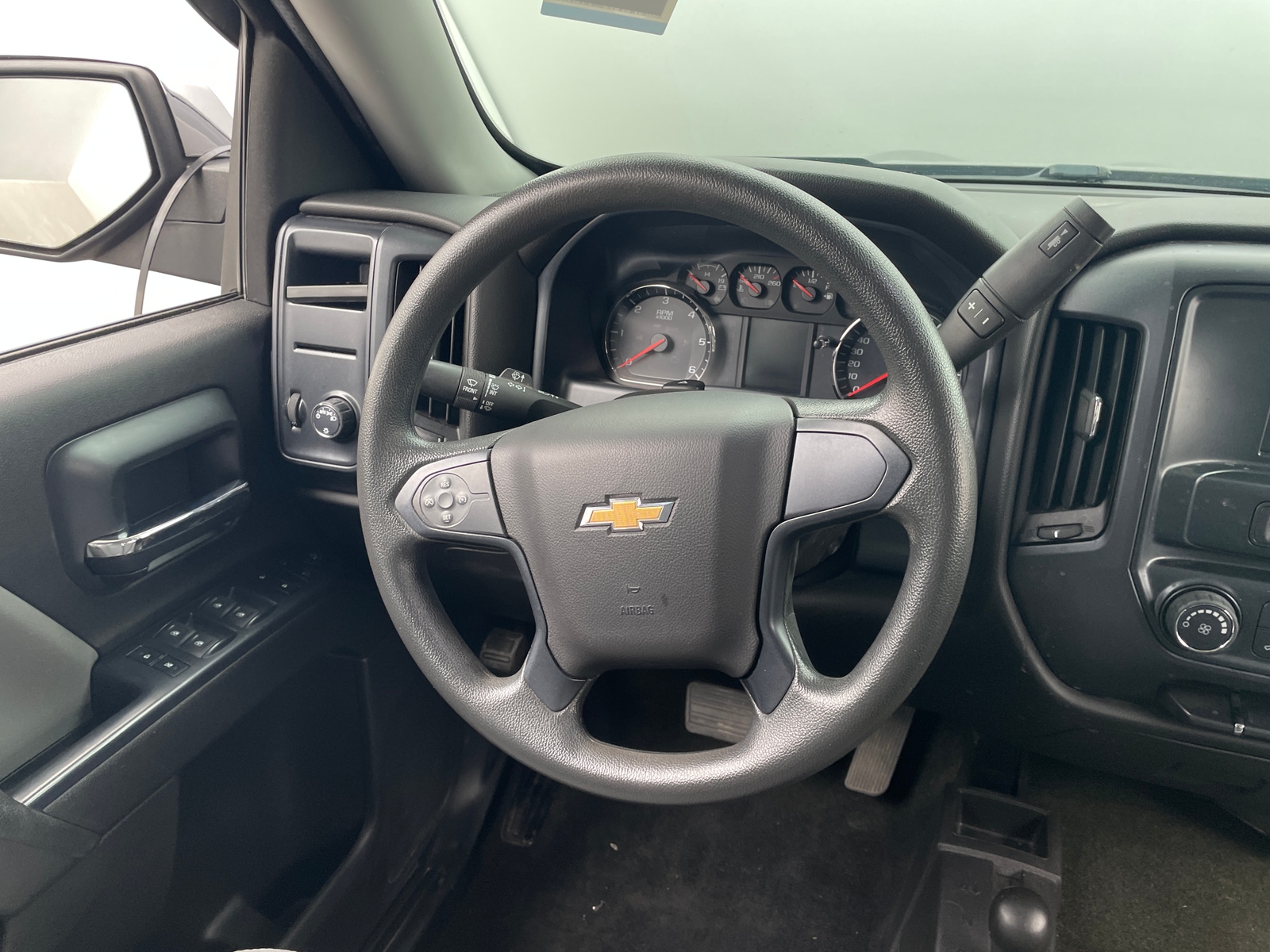 Thumbnail: 2018 Chevrolet Silverado 1500 - 5