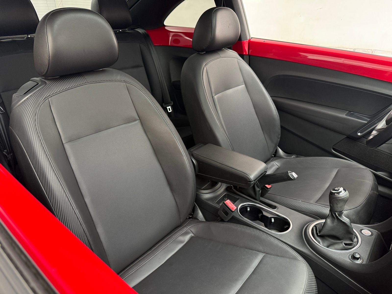 Thumbnail: 2012 Volkswagen Beetle - 2