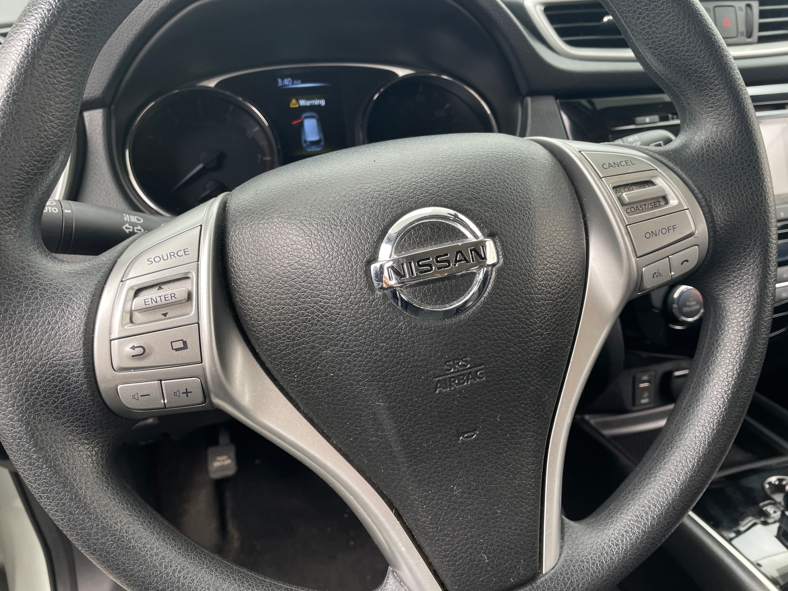 Thumbnail: 2016 Nissan Rogue - 5