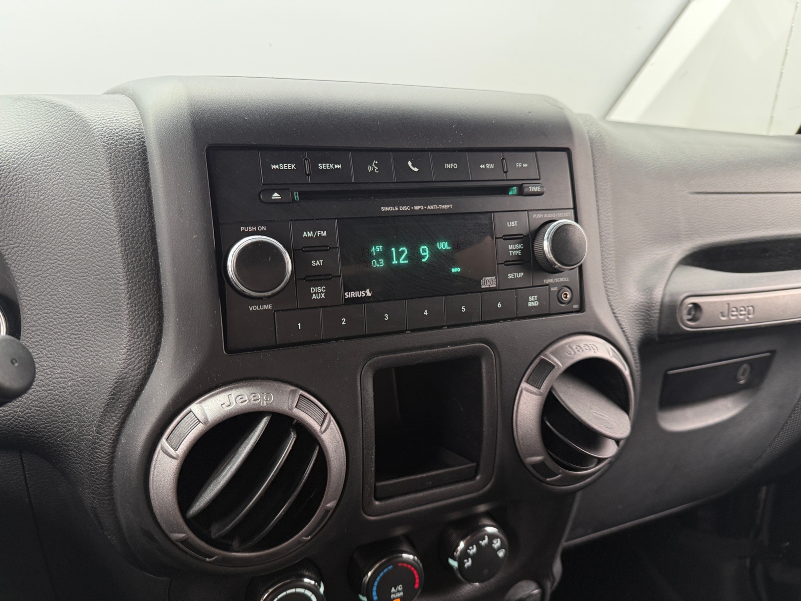 Thumbnail: 2017 Jeep Wrangler - 4