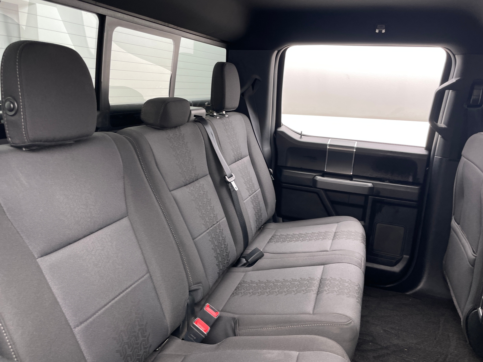 Thumbnail: 2018 Ford Econoline - 6