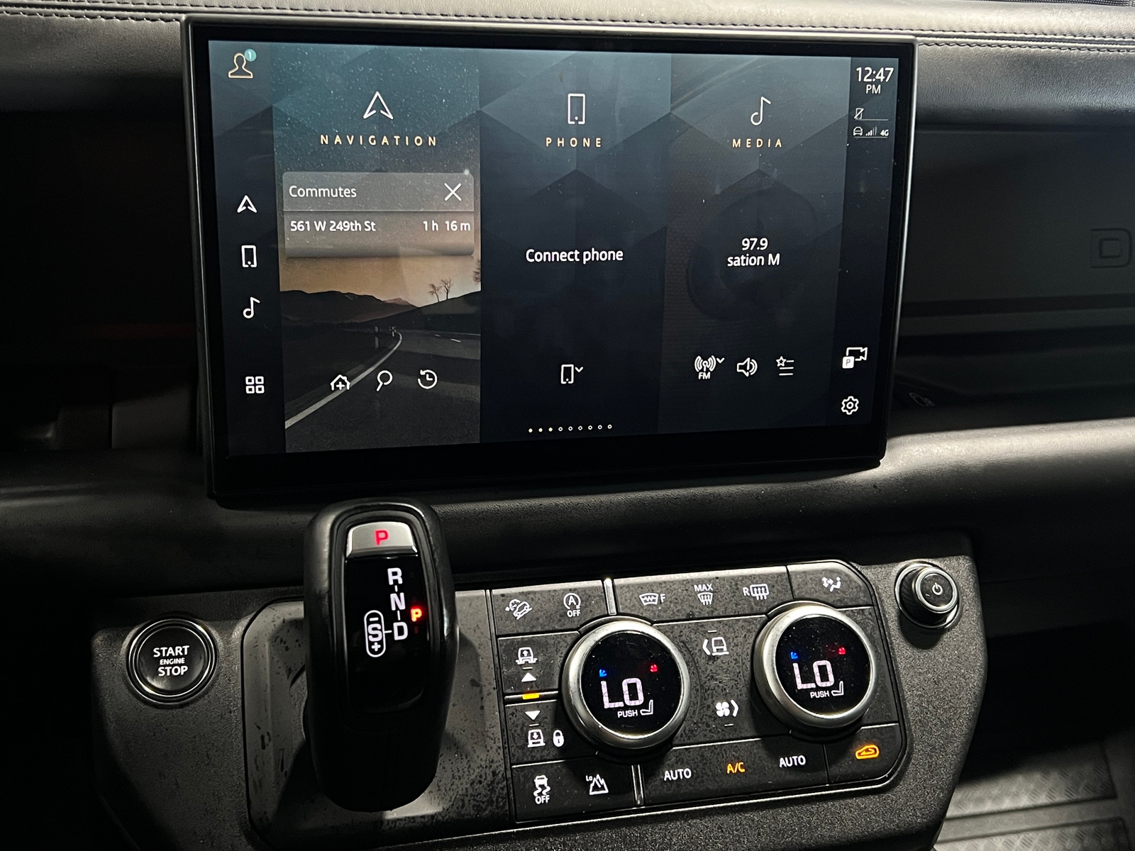 Thumbnail: 2025 Land Rover Defender - 3