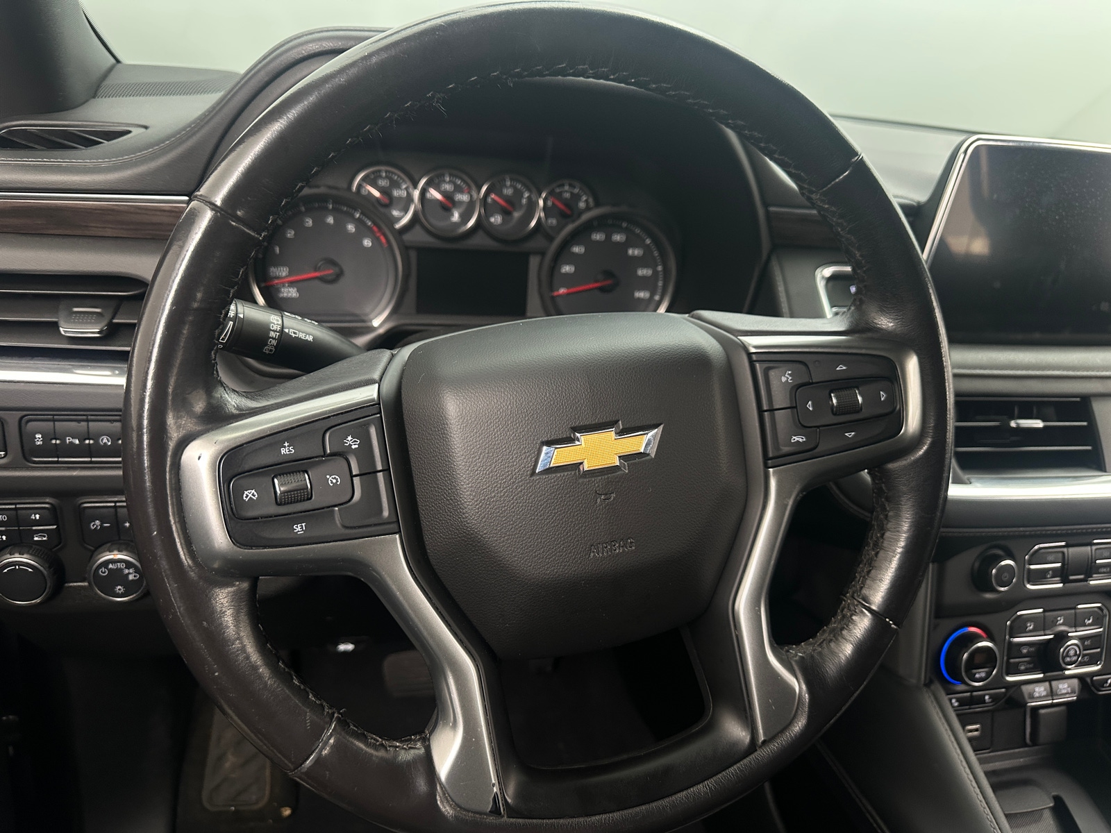 Thumbnail: 2021 Chevrolet Tahoe - 4