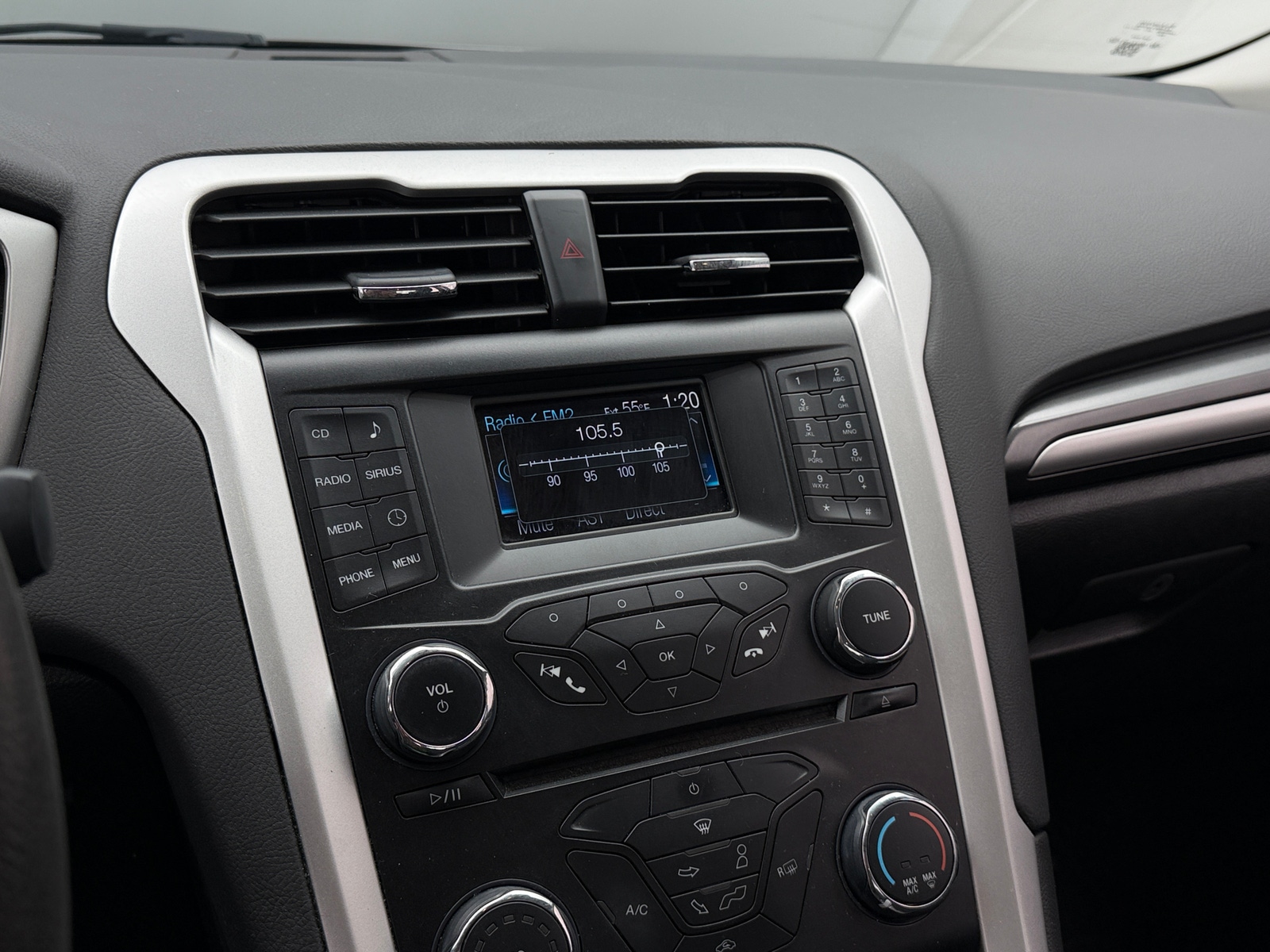 Thumbnail: 2014 Ford Fusion - 4