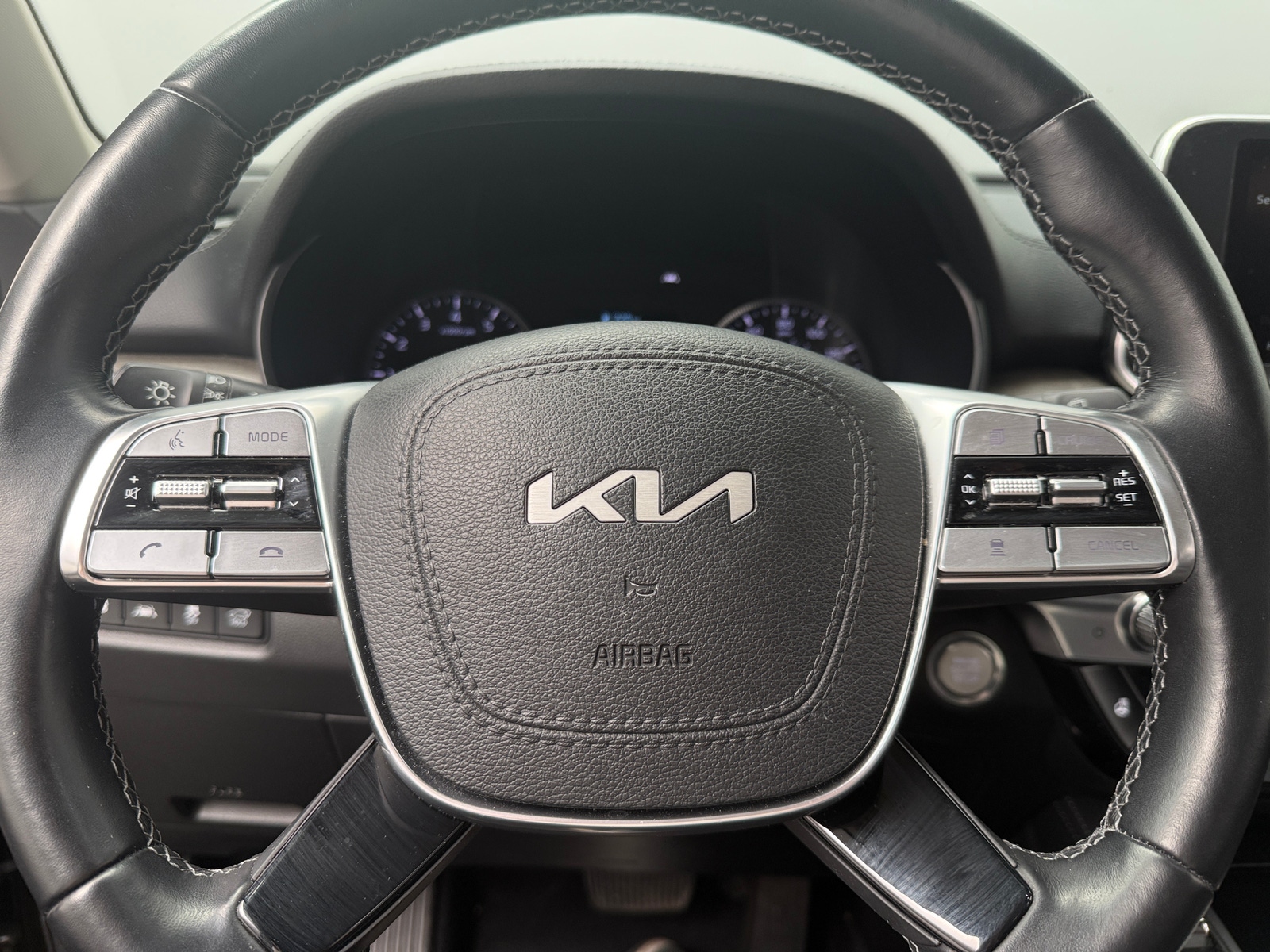 Thumbnail: 2022 Kia Telluride - 4