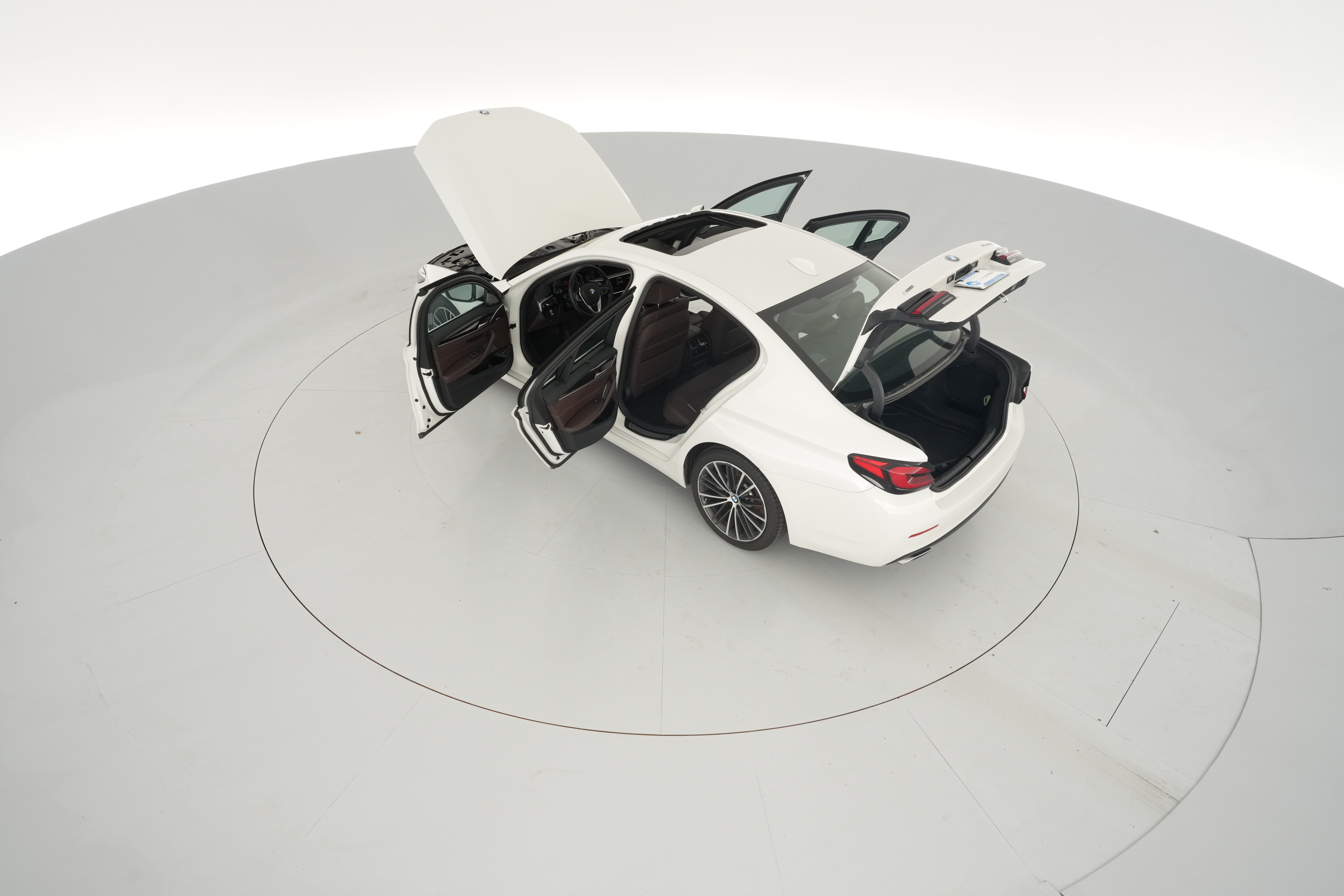 2021 BMW 5 Series 540i - Photo 36