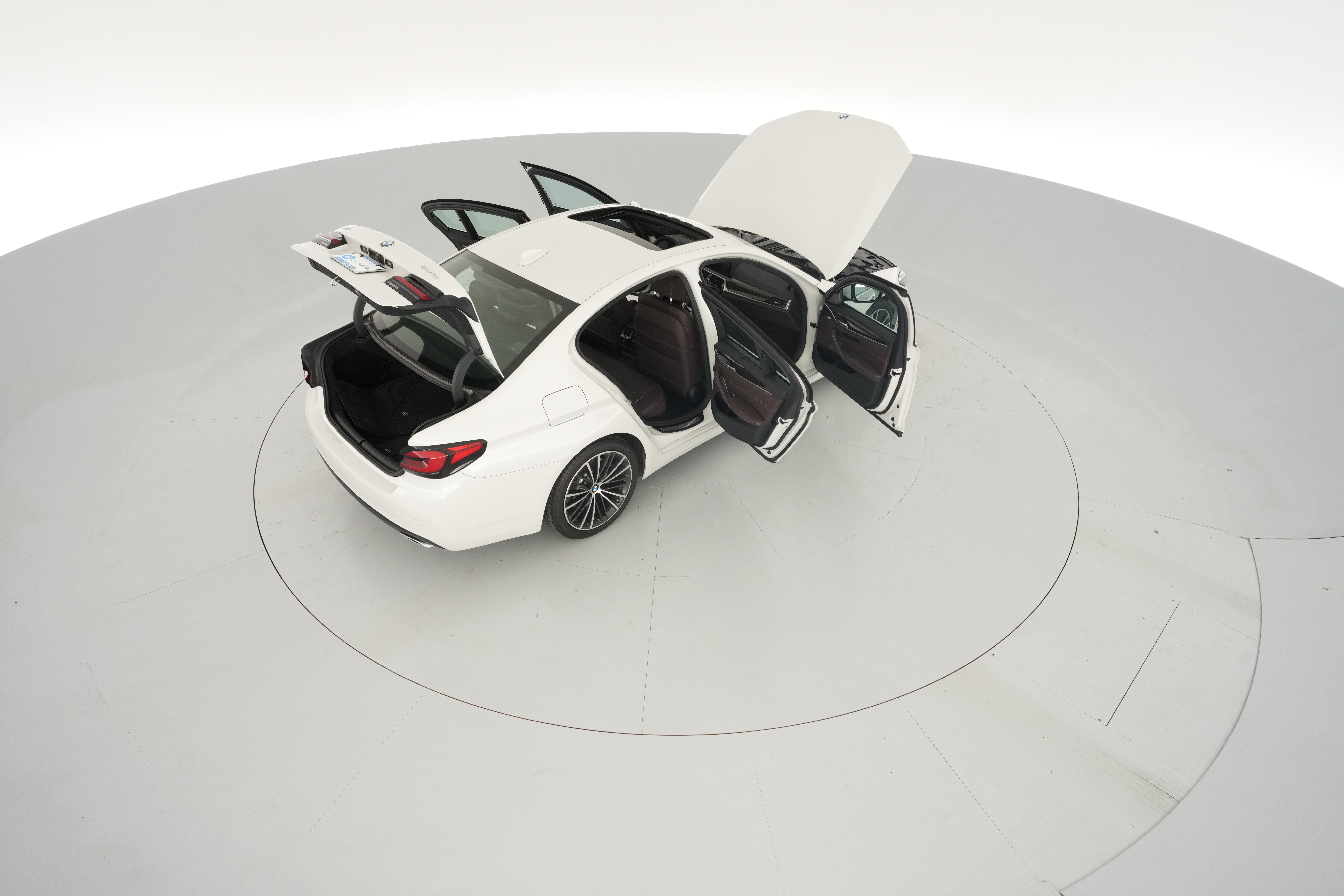 2021 BMW 5 Series 540i - Photo 40