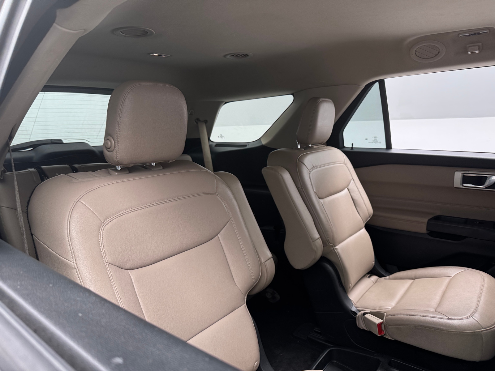 Thumbnail: 2020 Ford Explorer - 5