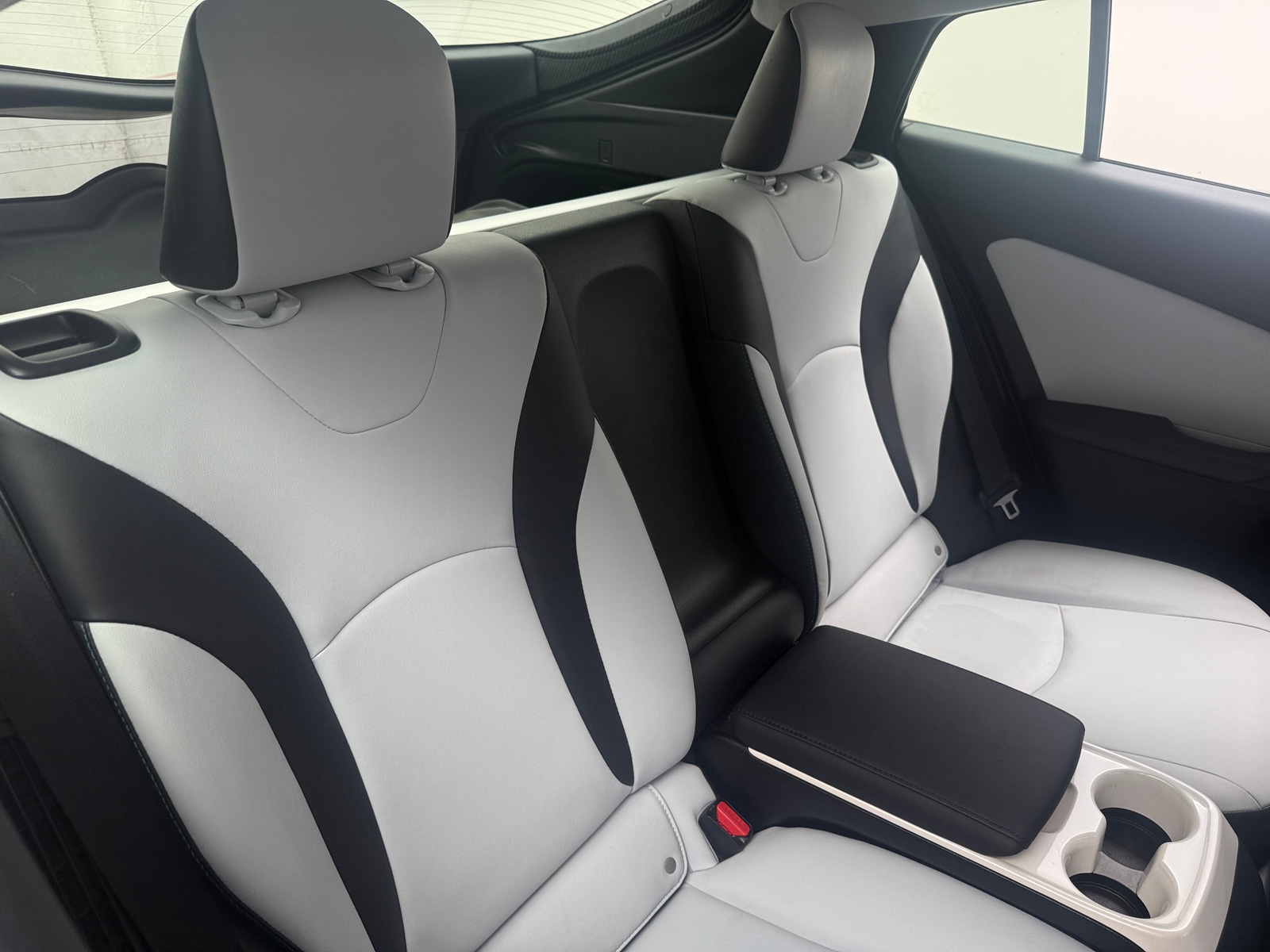 Thumbnail: 2017 Toyota Prius Prime - 5